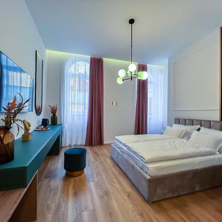 Lux City Apartments & Rooms SJJ Exterior foto